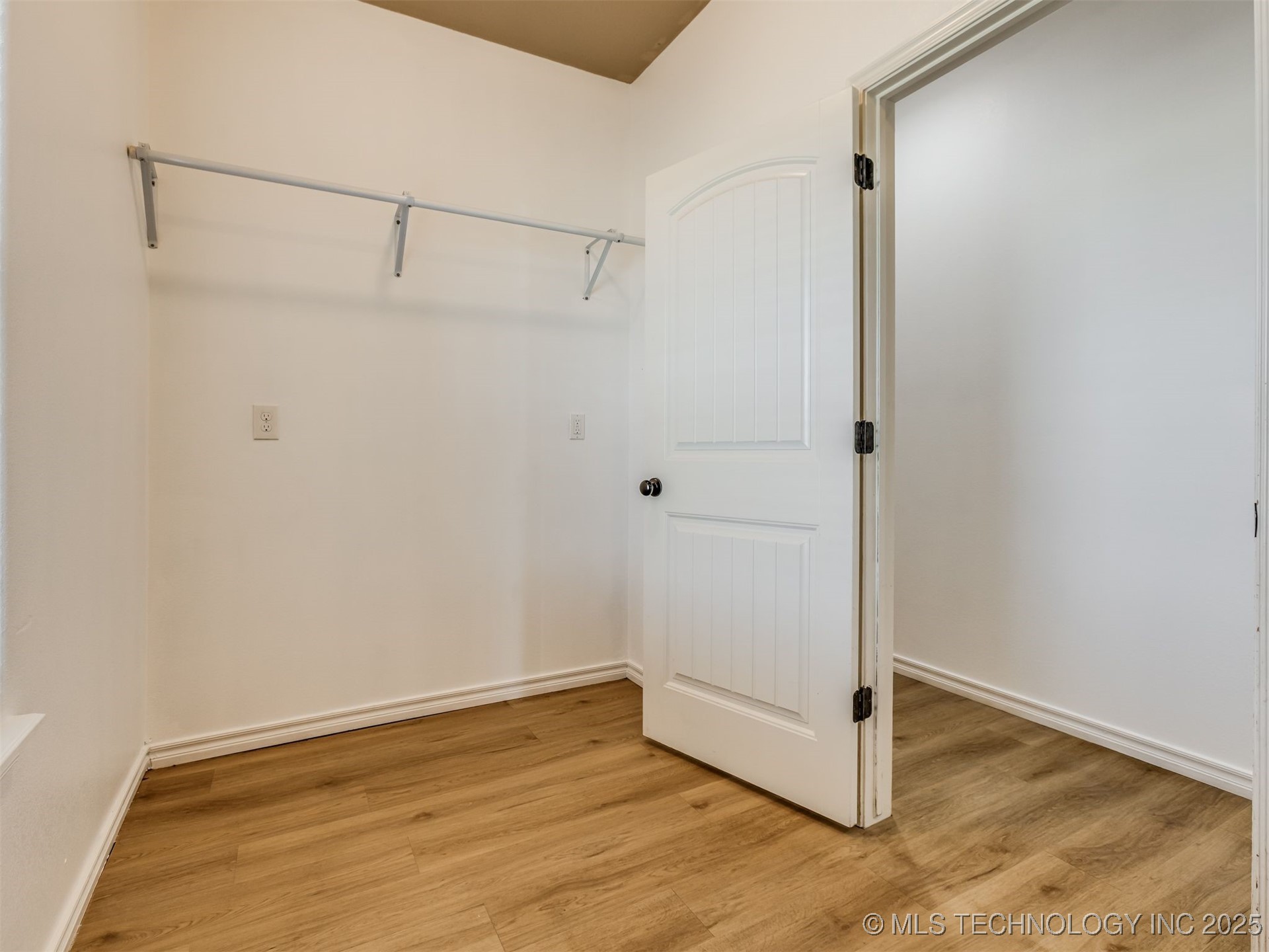 10854 S 305th East Avenue Property Photo 64