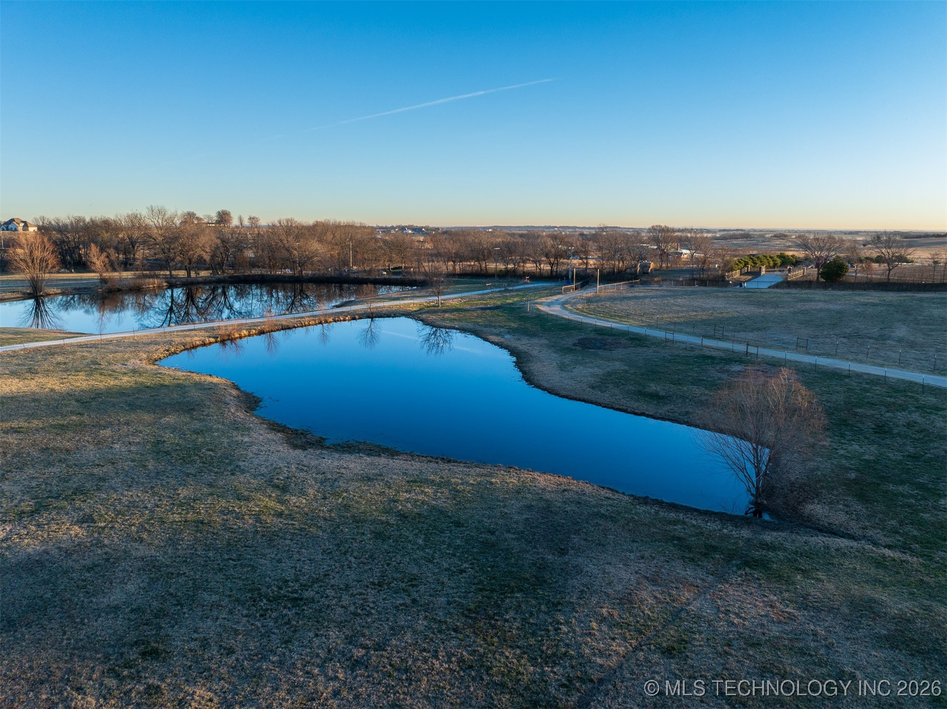 10854 S 305th East Avenue Property Photo 92
