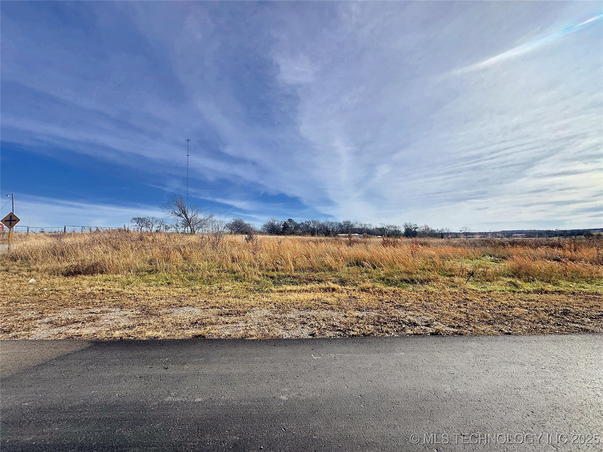 17995 W Jones Road Property Photo 15