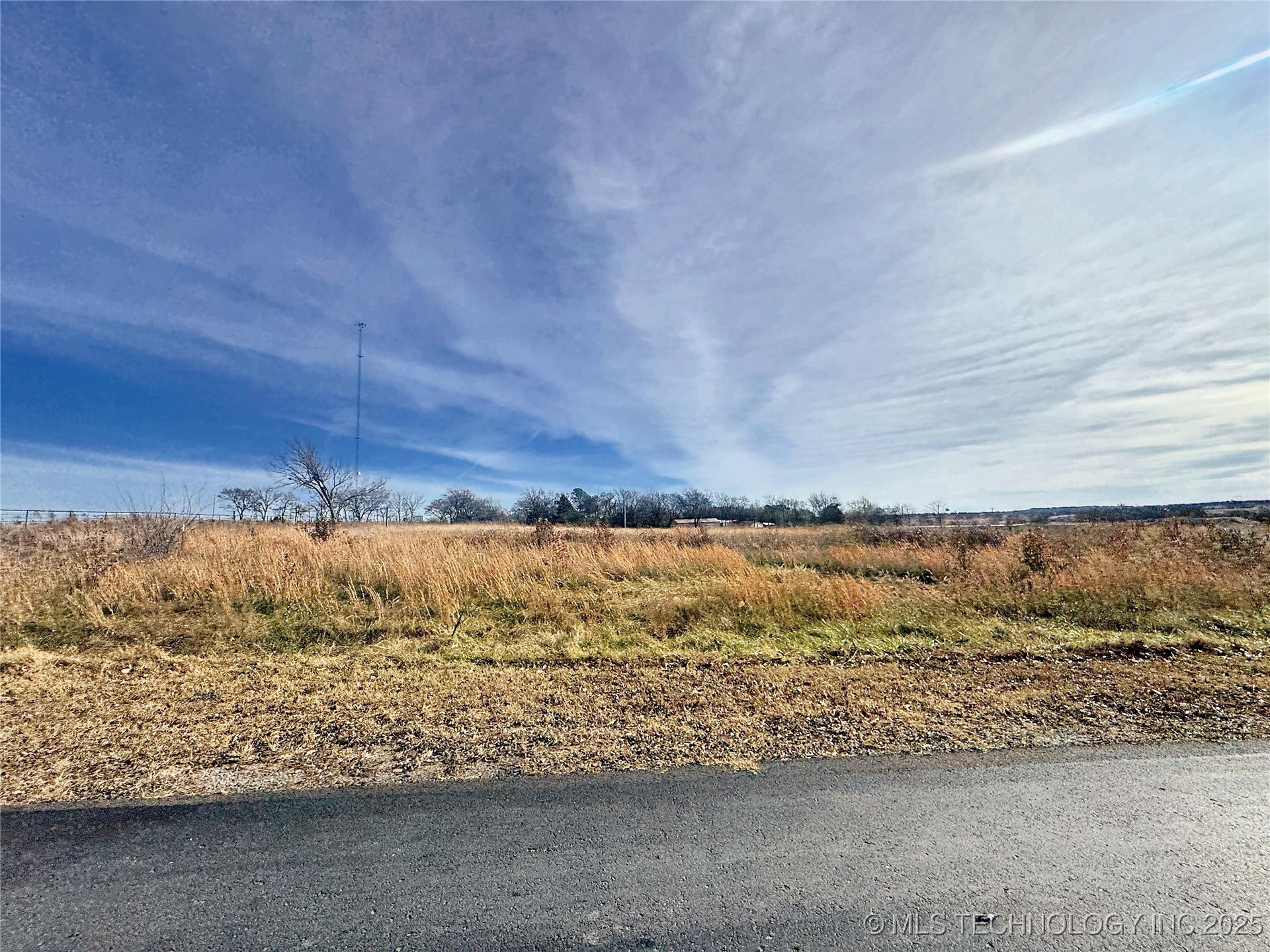 17995 W Jones Road Property Photo 17