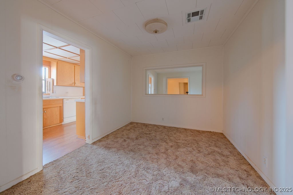 501 W Main Street Property Photo 7