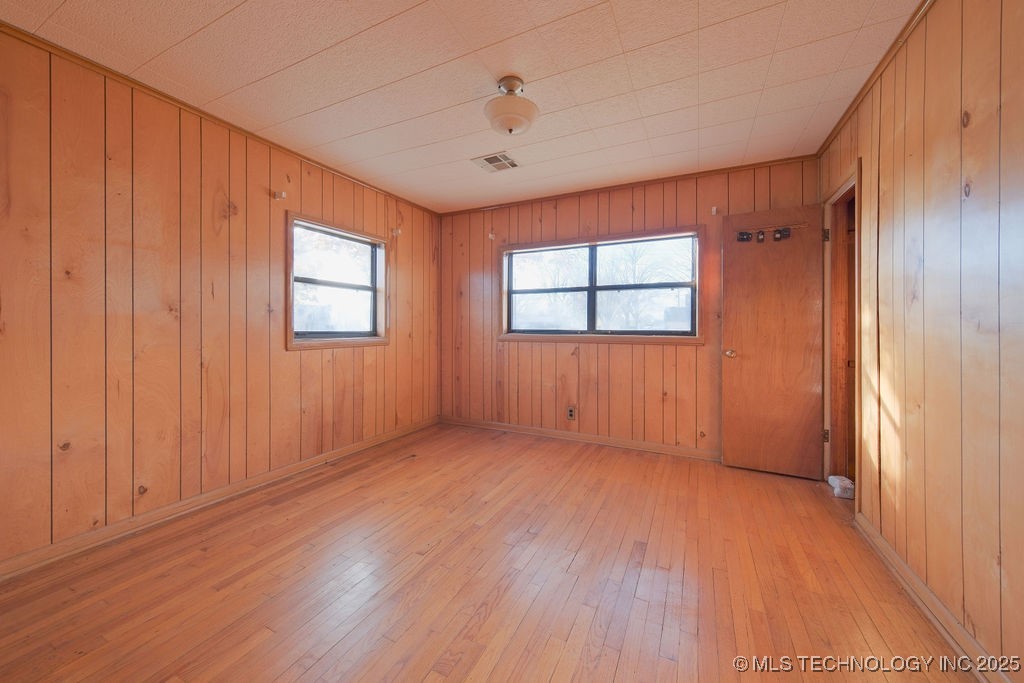 501 W Main Street Property Photo 10