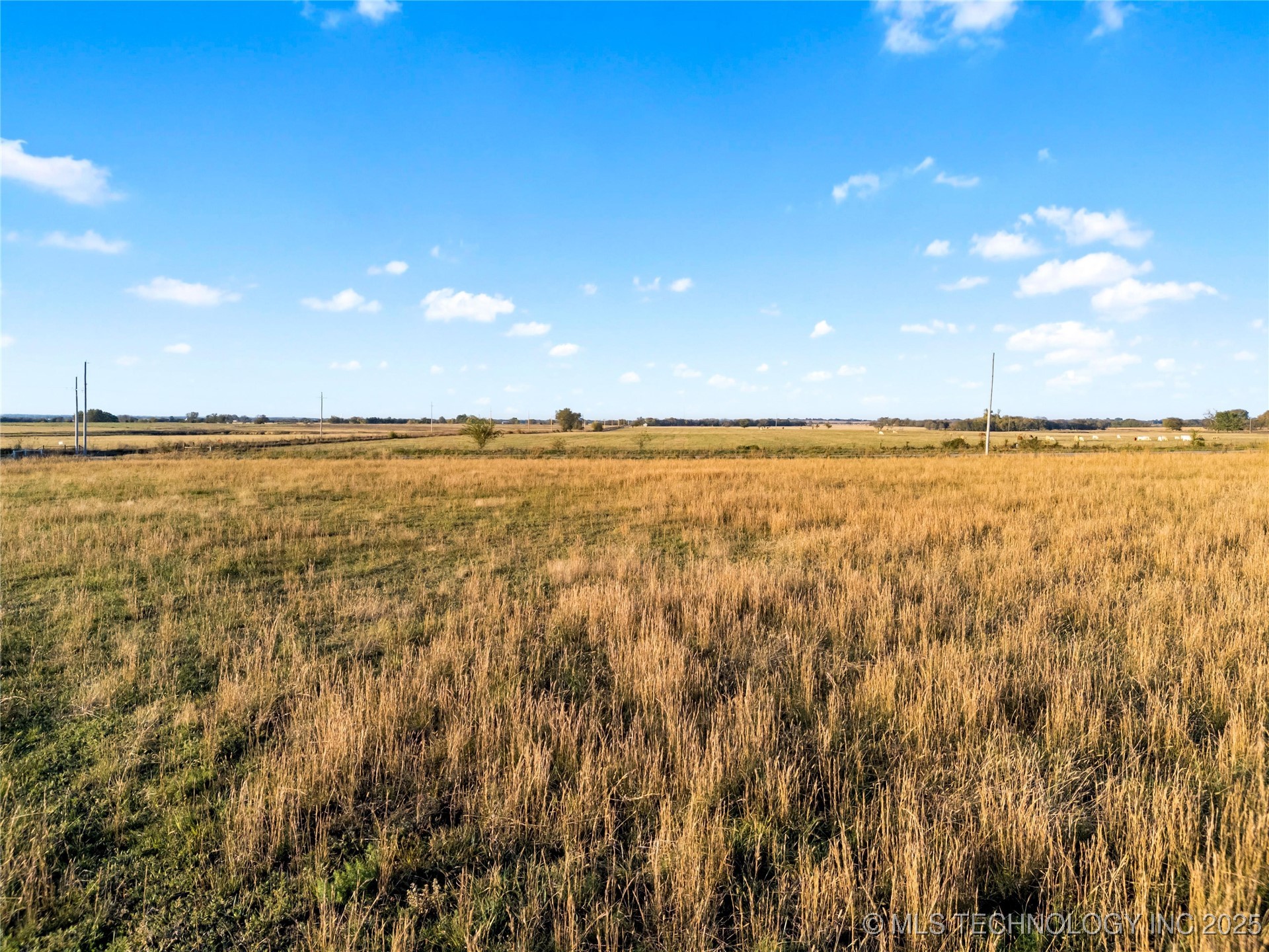 3 E 330 Road Property Photo 3