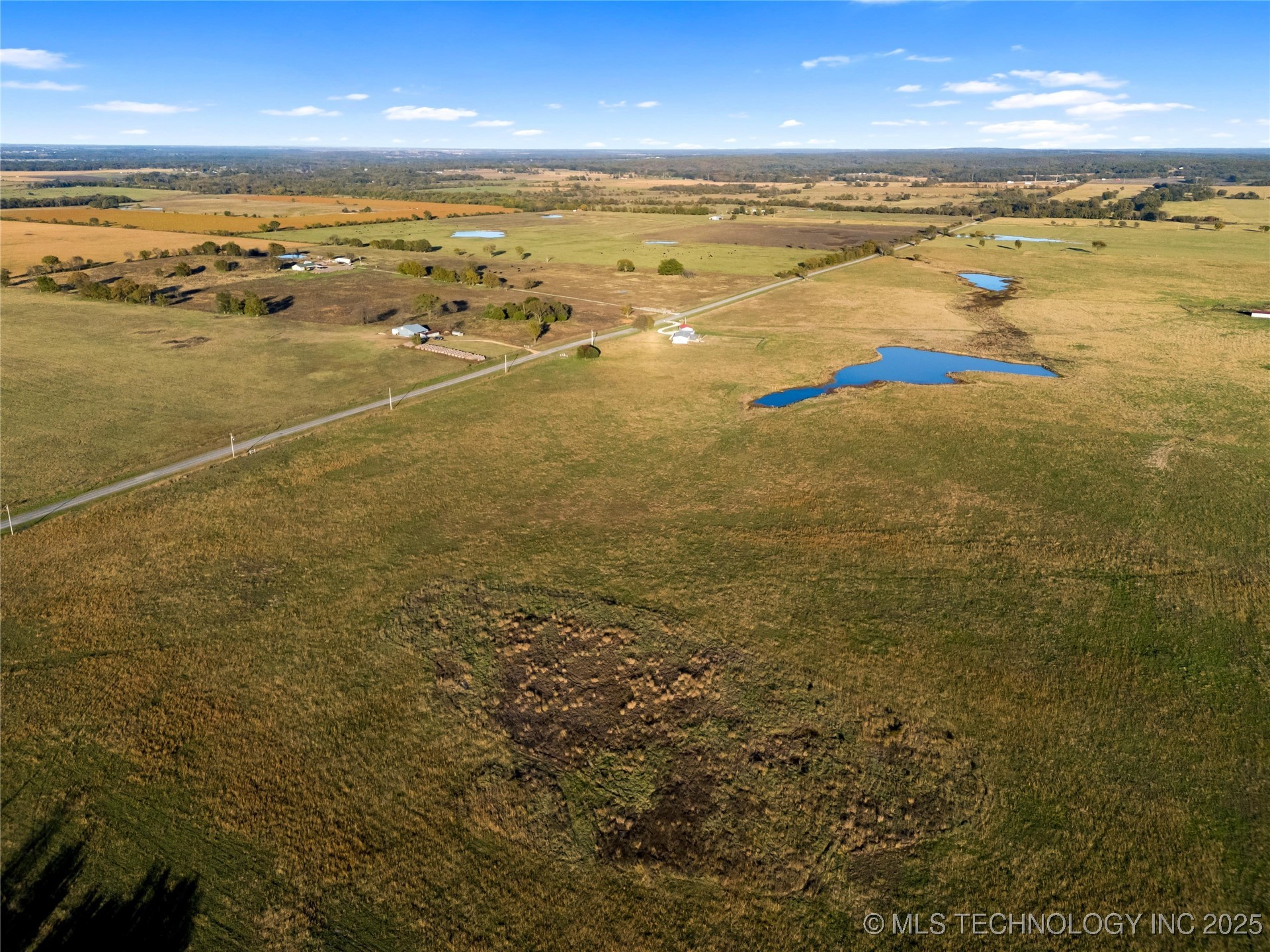 3 E 330 Road Property Photo 9