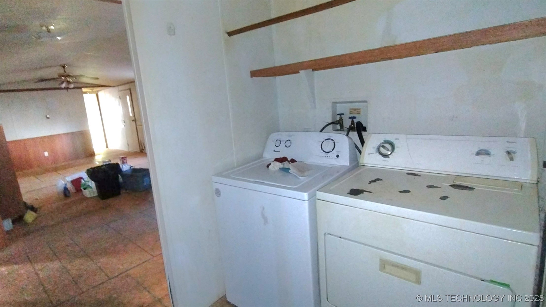 235 S Cherokee Property Photo 8