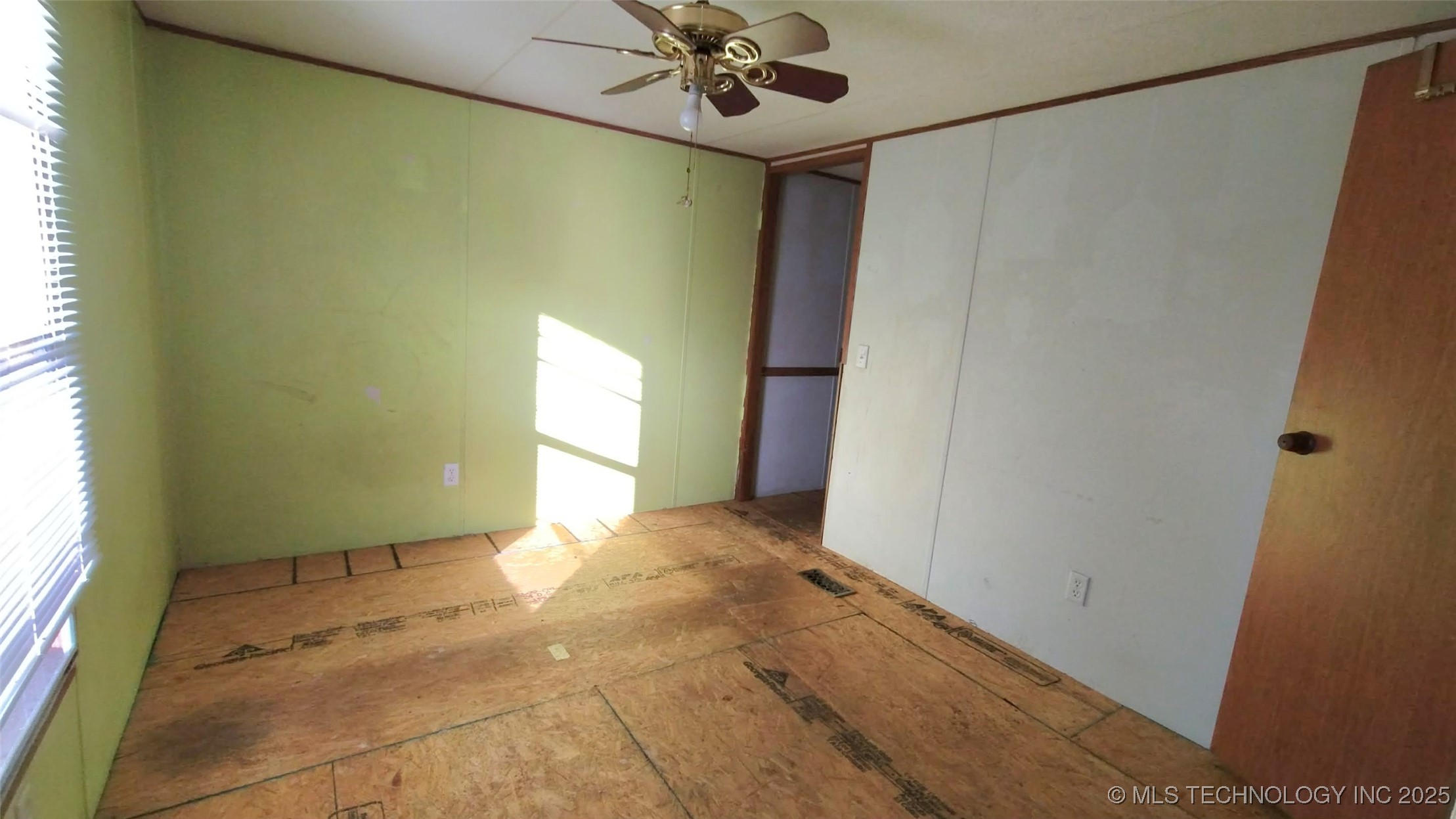 235 S Cherokee Property Photo 13