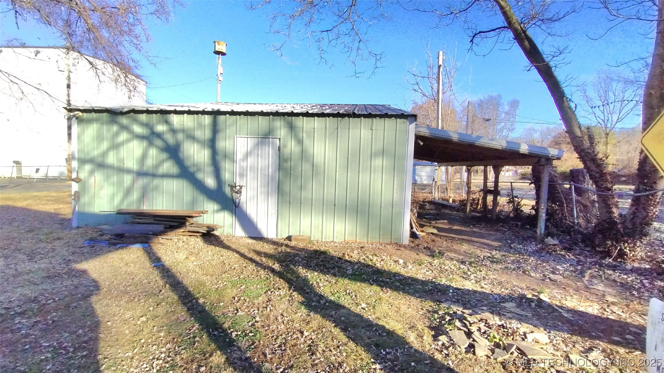 235 S Cherokee Property Photo 18