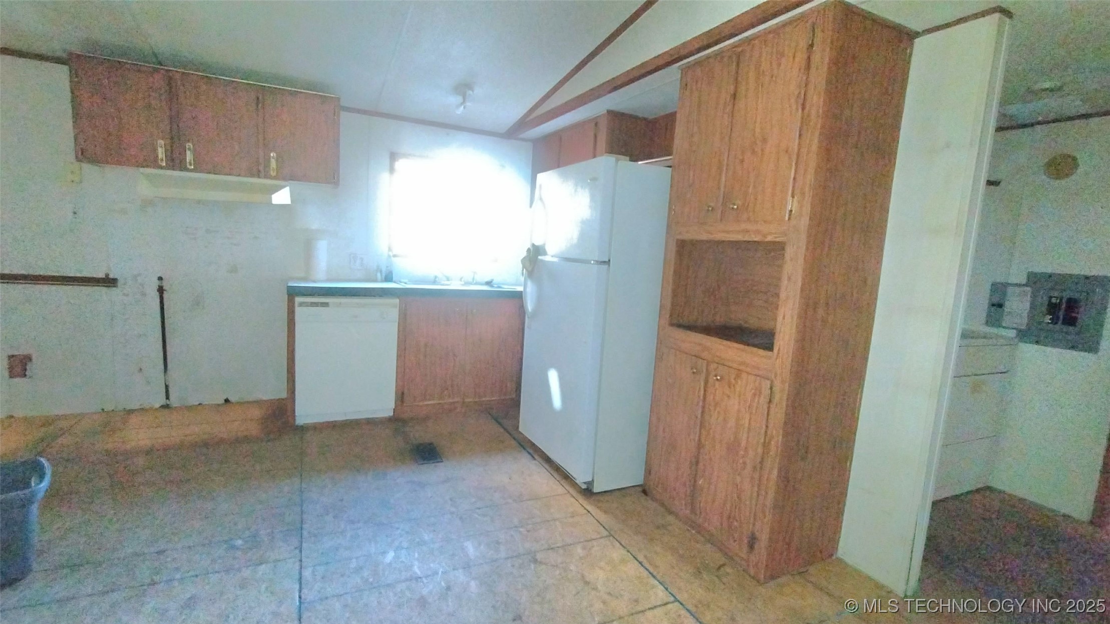 235 S Cherokee Property Photo 24