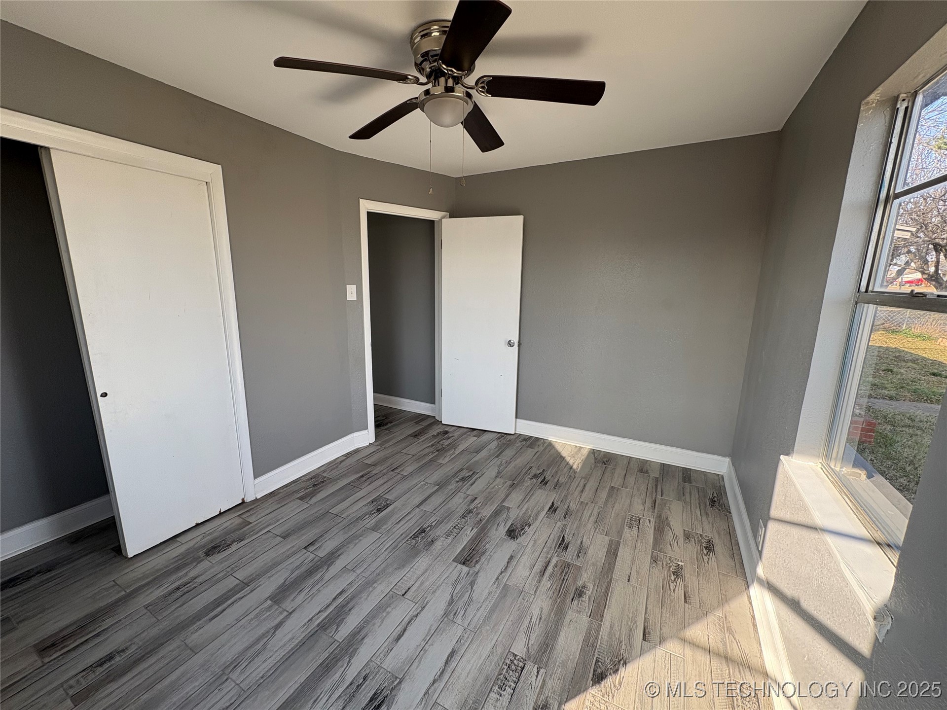 109 N Walker Property Photo 6