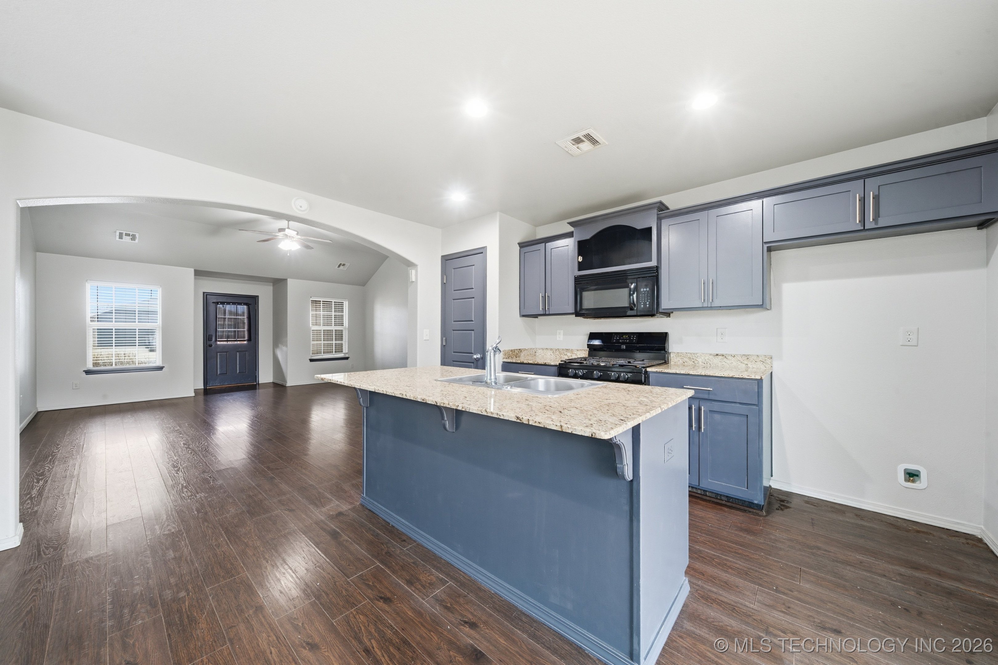 16029 S 88th East Avenue Property Photo 12