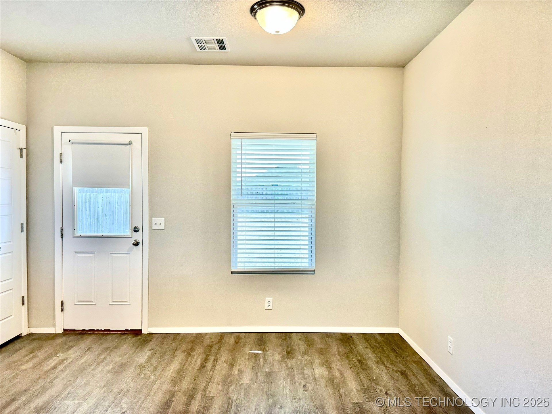 2006 S 15th Street Property Photo 15