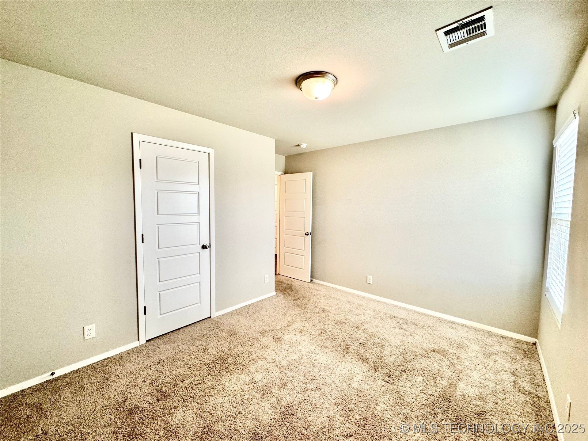 2006 S 15th Street Property Photo 20