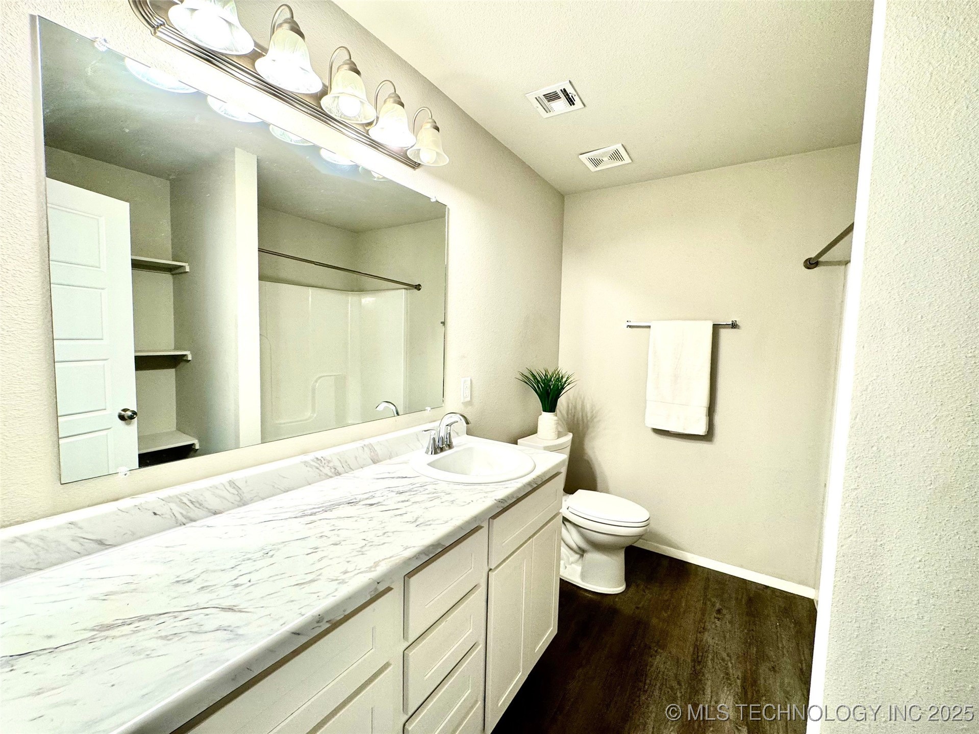 2006 S 15th Street Property Photo 21