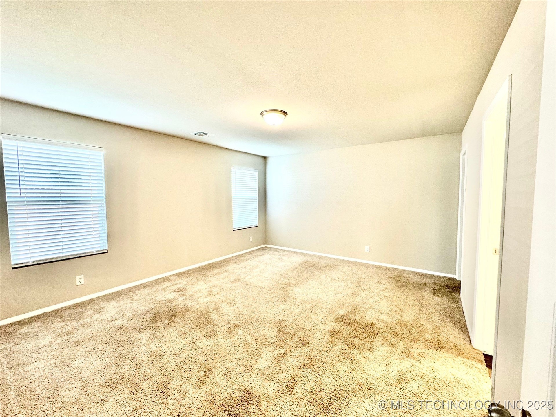 2006 S 15th Street Property Photo 25