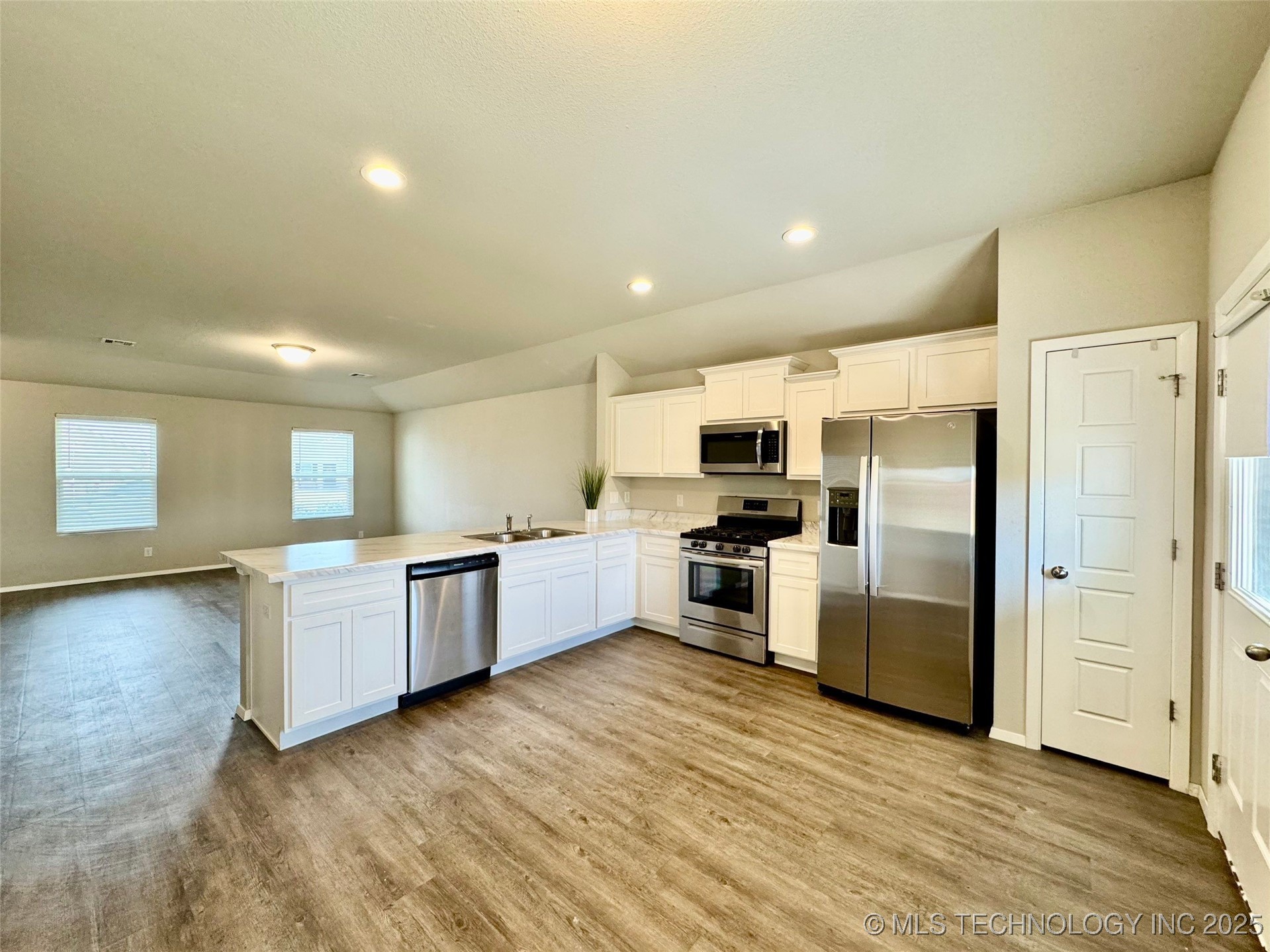 2006 S 15th Street Property Photo 29