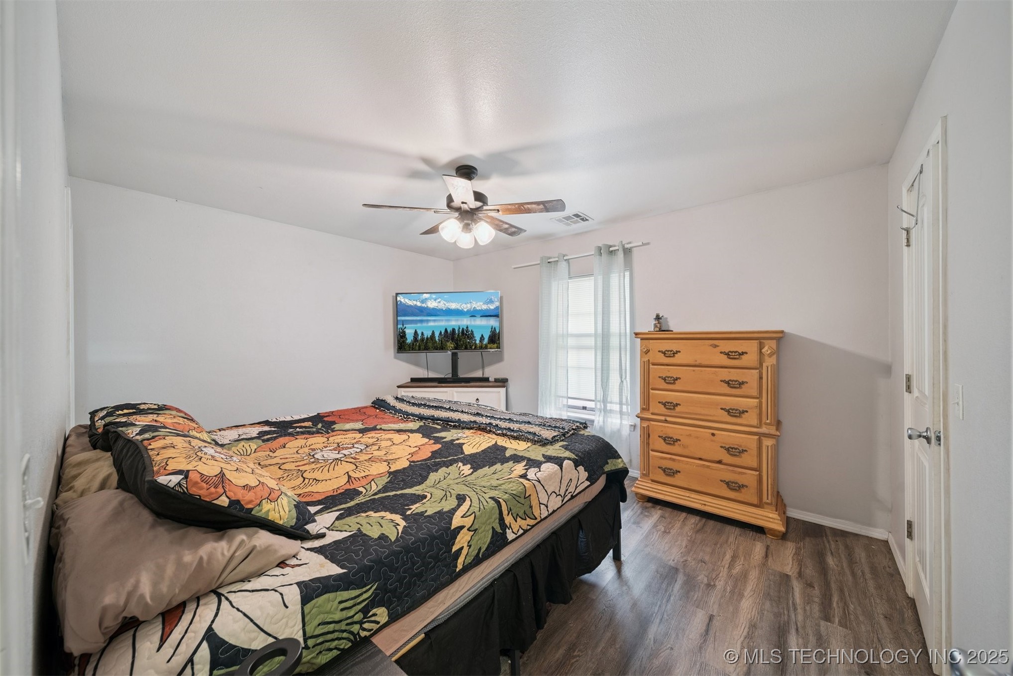 4562 W 95th Street N Property Photo 17