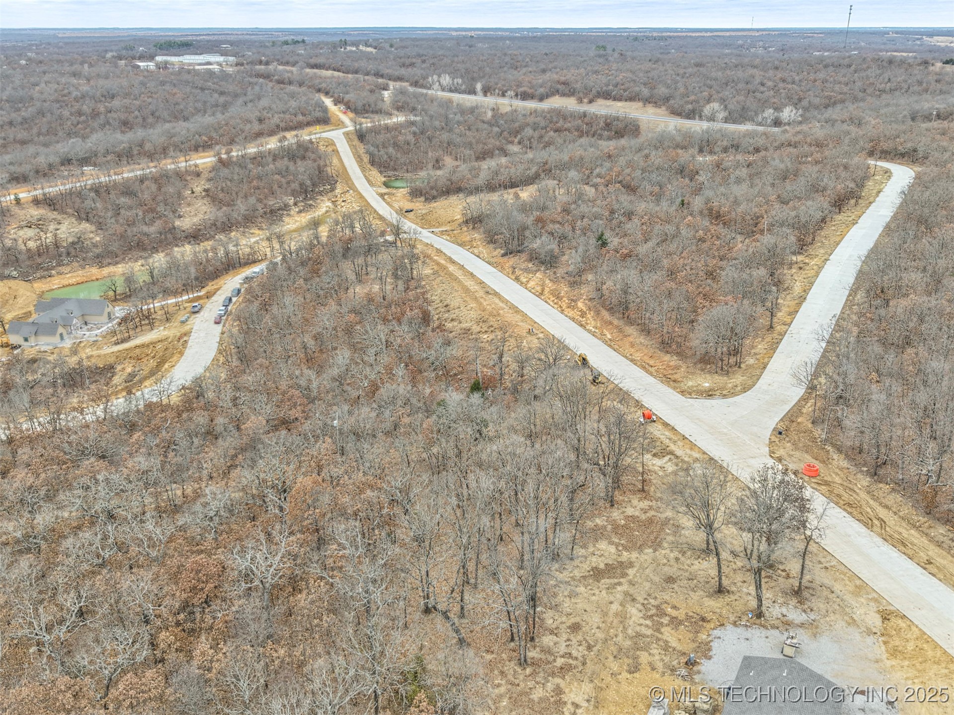 15956 Lakewood Circle Property Photo 1