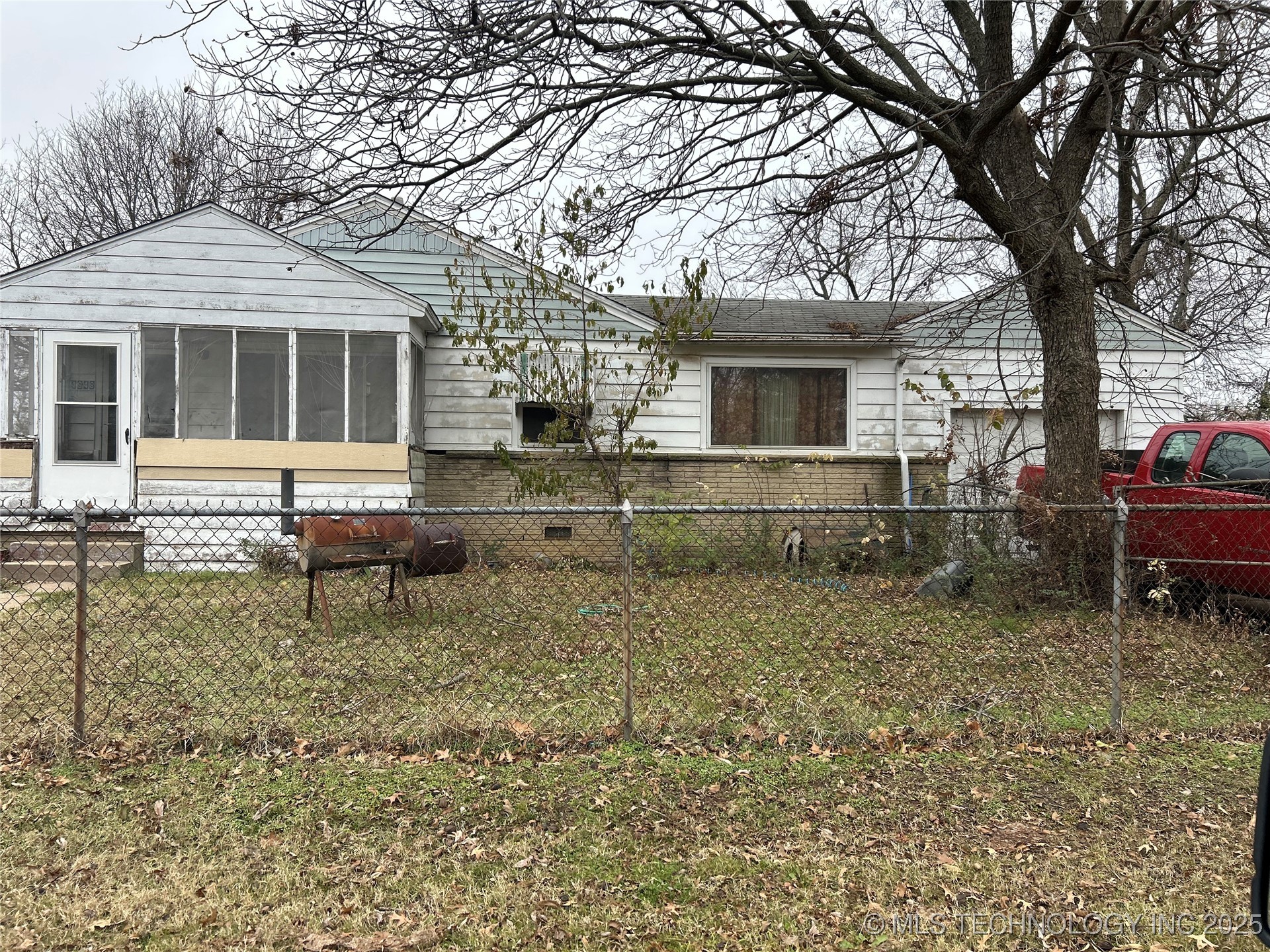 4948 N Saint Louis Avenue Property Photo 1