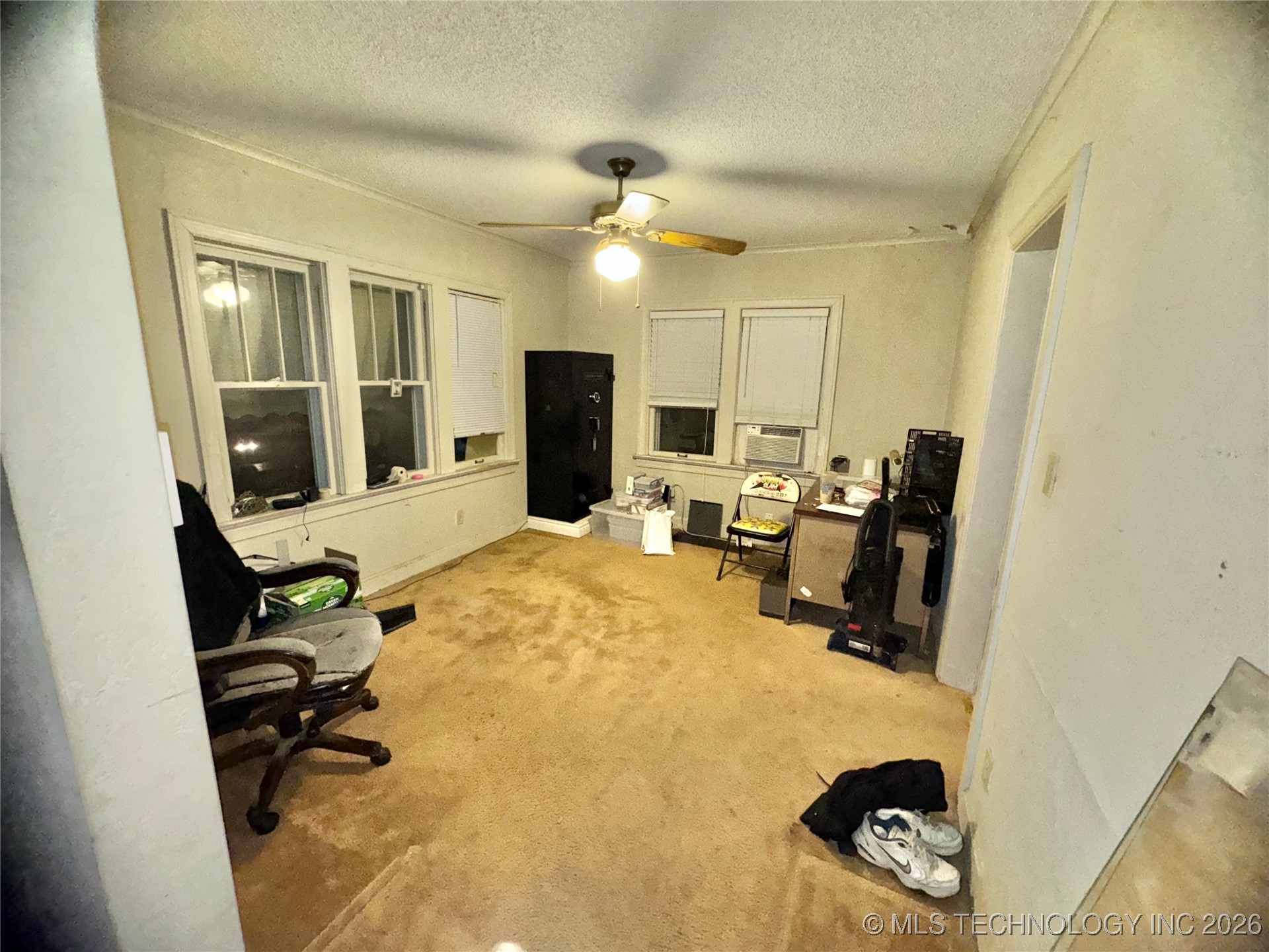 1139 S Evanston Avenue Property Photo 3