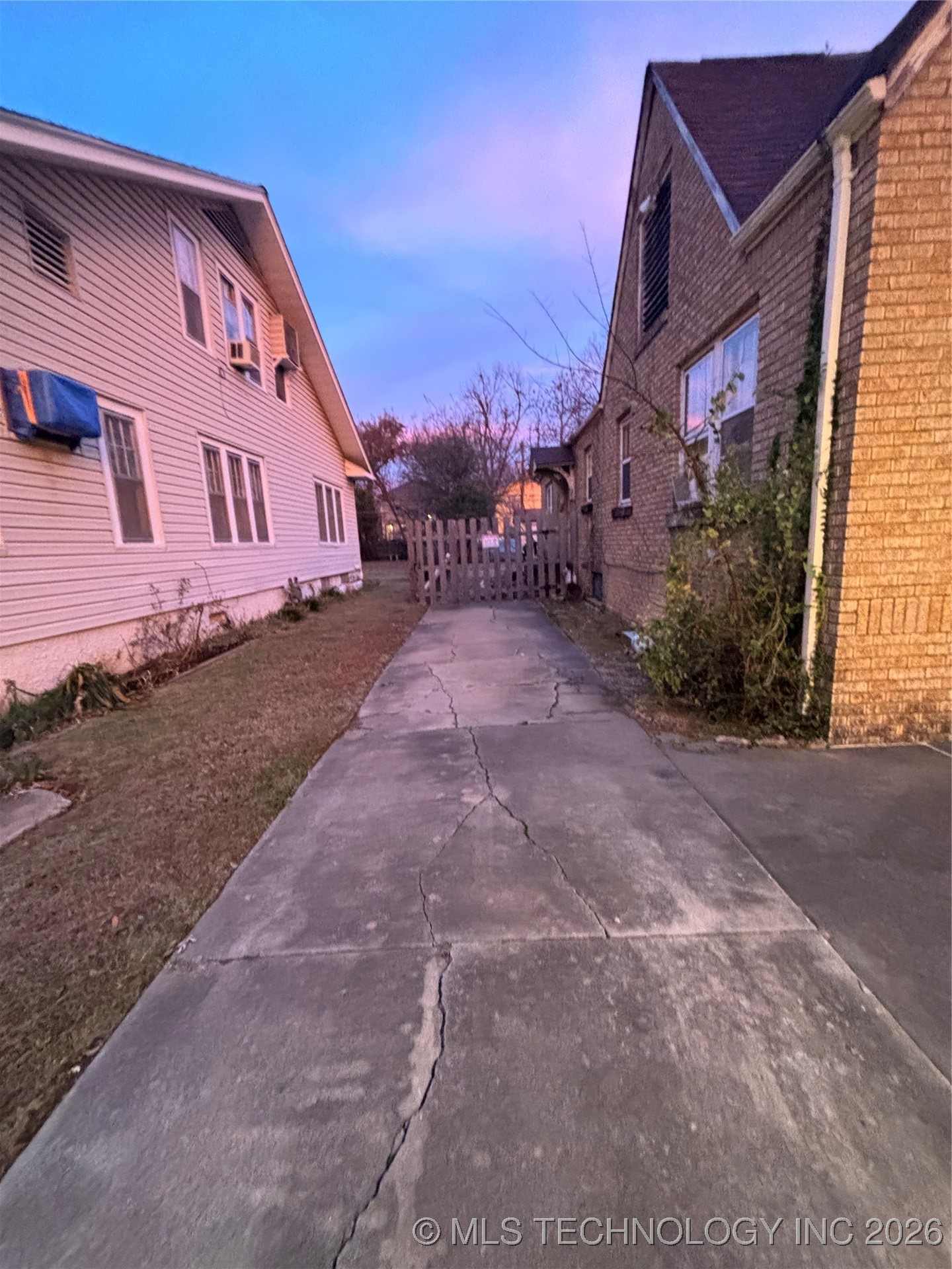 1139 S Evanston Avenue Property Photo 11