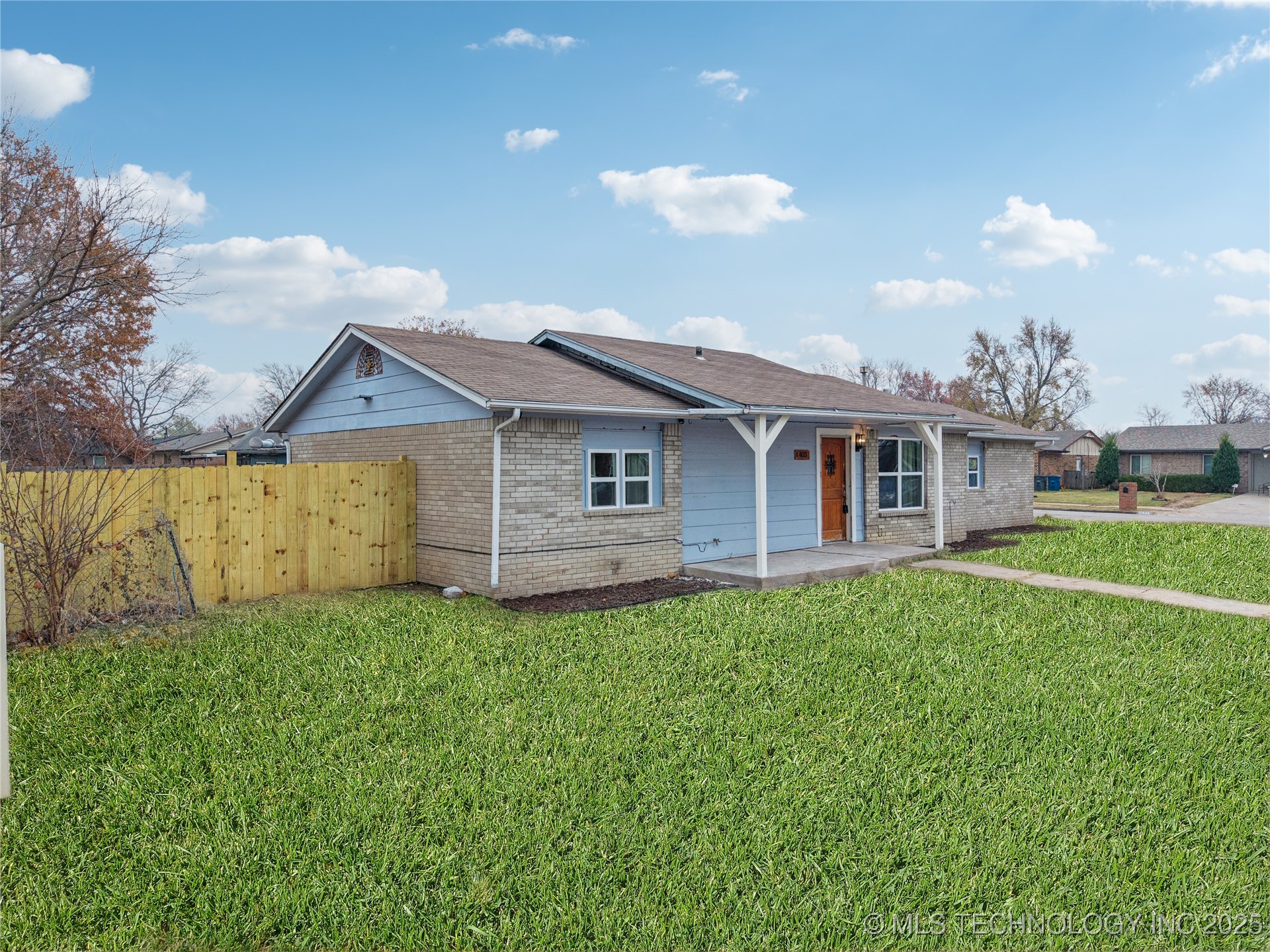 11403 E 37th Place Property Photo 19