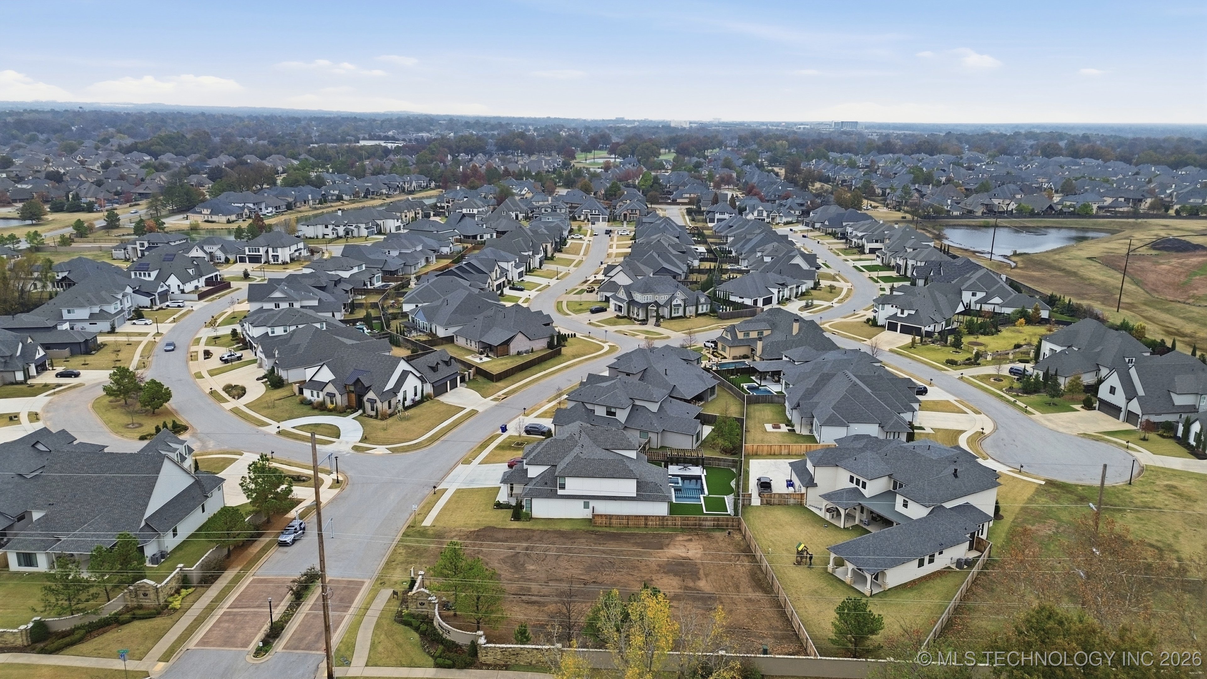 4713 S Retana Avenue Property Photo 12