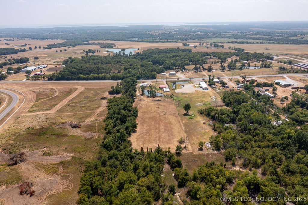 1722 Highway 70 E Property Photo 13