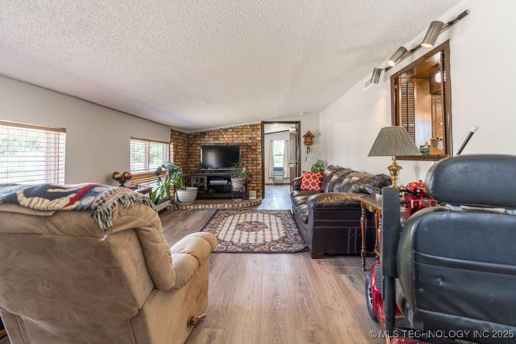 1722 Highway 70 E Property Photo 20