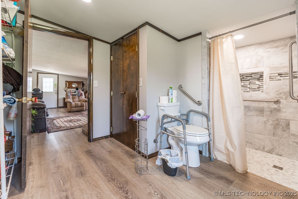 1722 Highway 70 E Property Photo 22