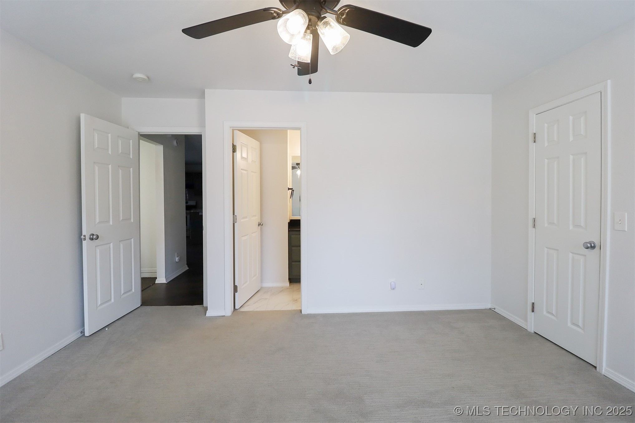 402 E Tecumseh Street Property Photo 13