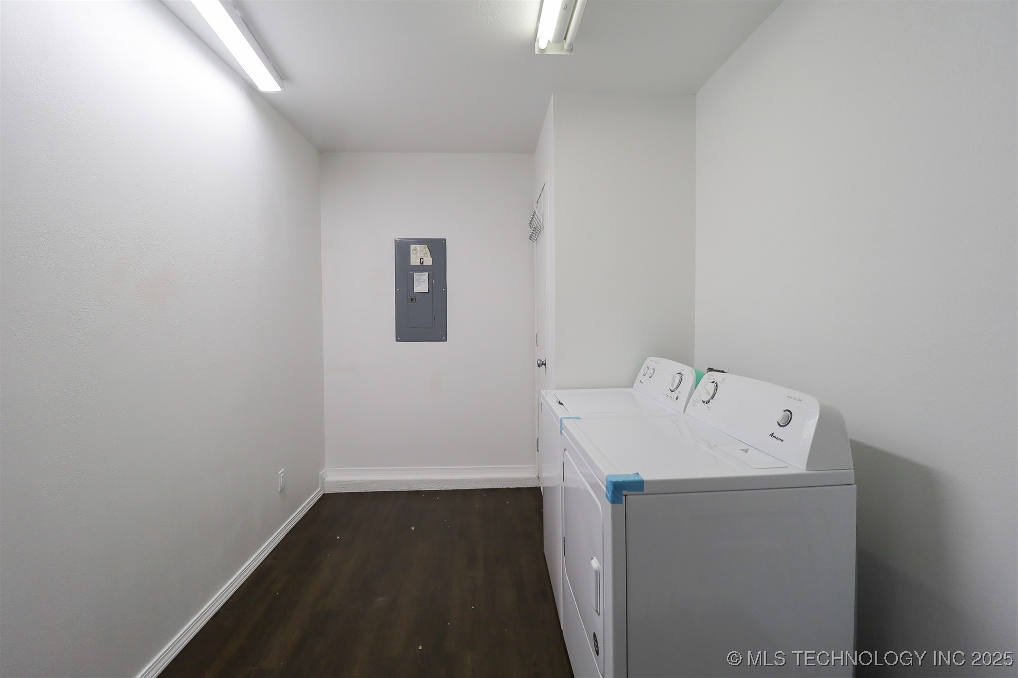 402 E Tecumseh Street Property Photo 15