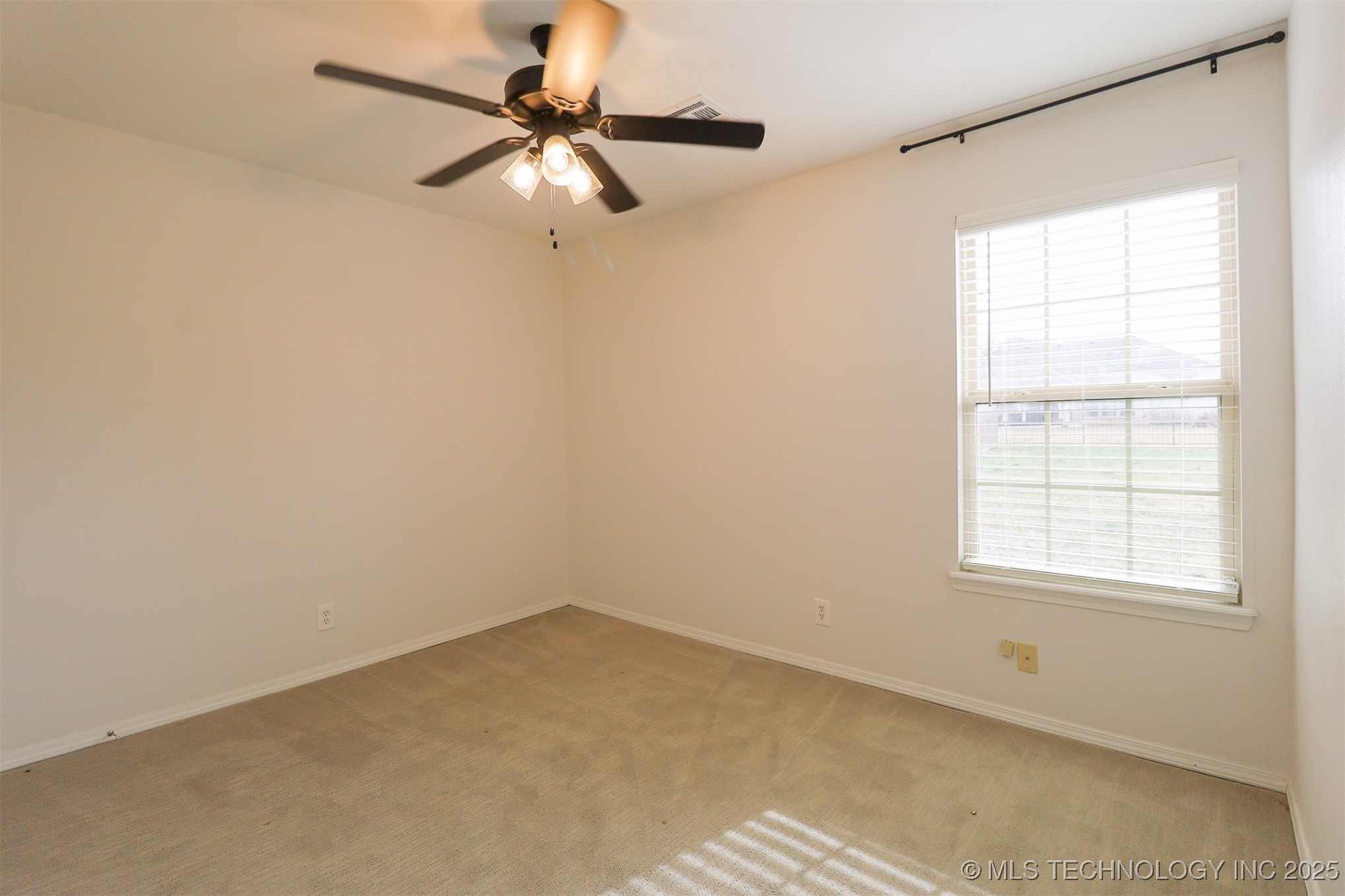 402 E Tecumseh Street Property Photo 22