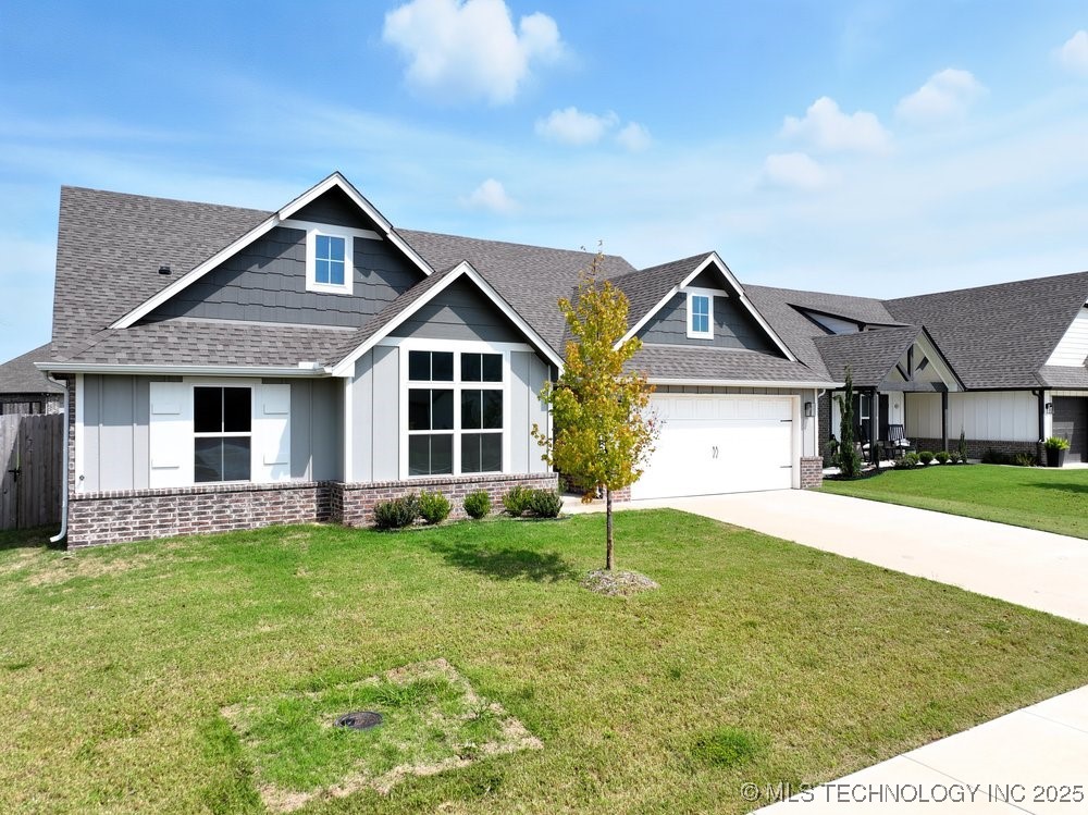 23073 E 106th Street S Property Photo 3