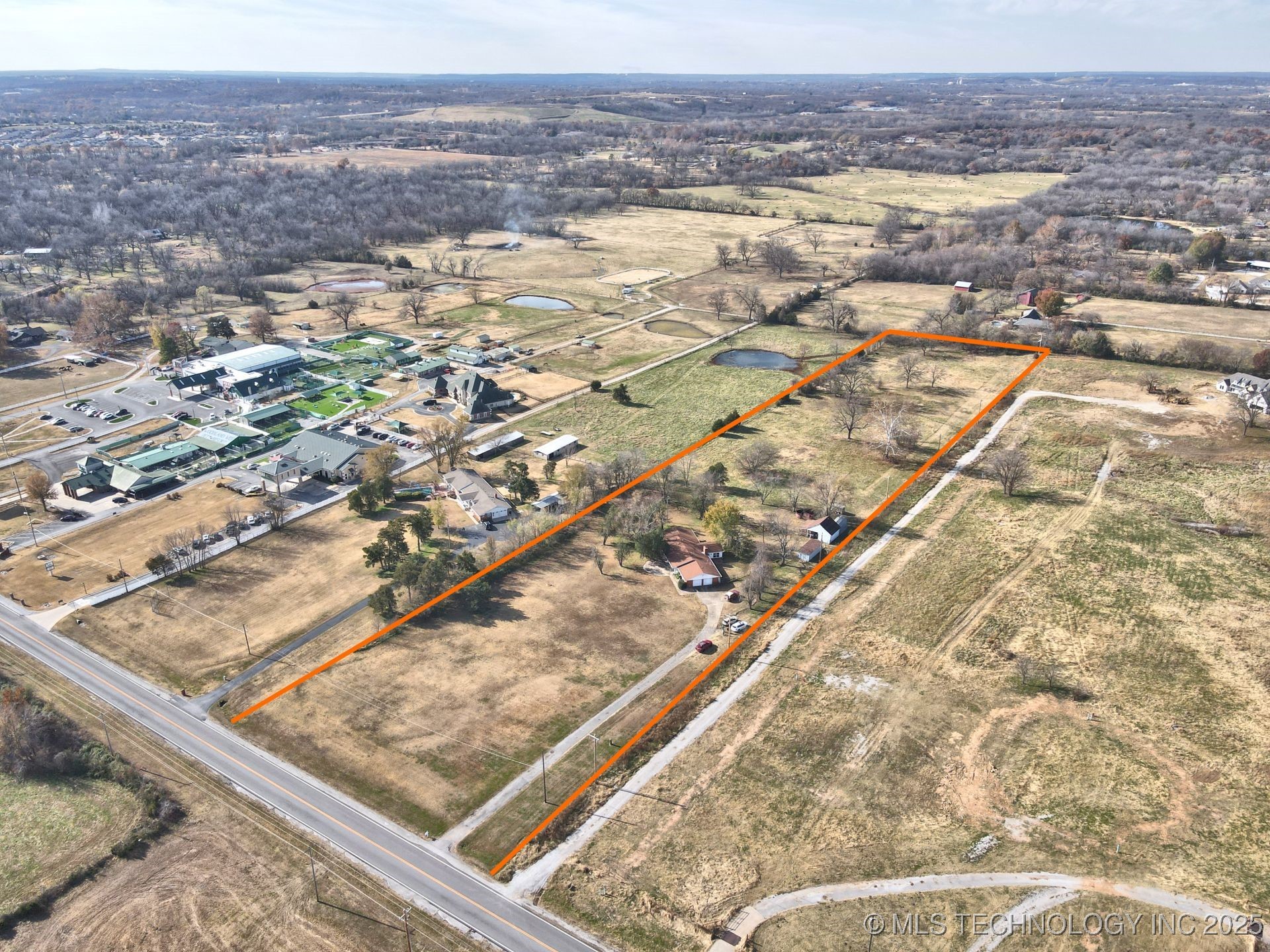 9300 S Union Avenue Property Photo 6