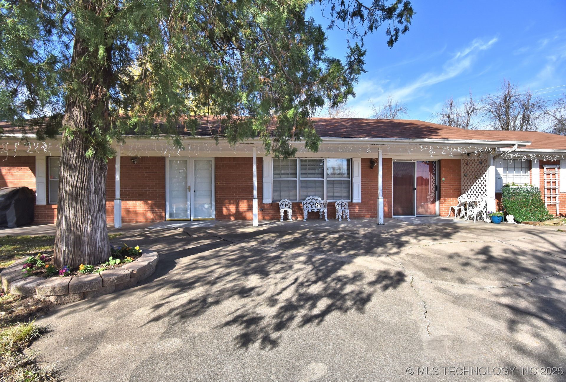 9300 S Union Avenue Property Photo 11