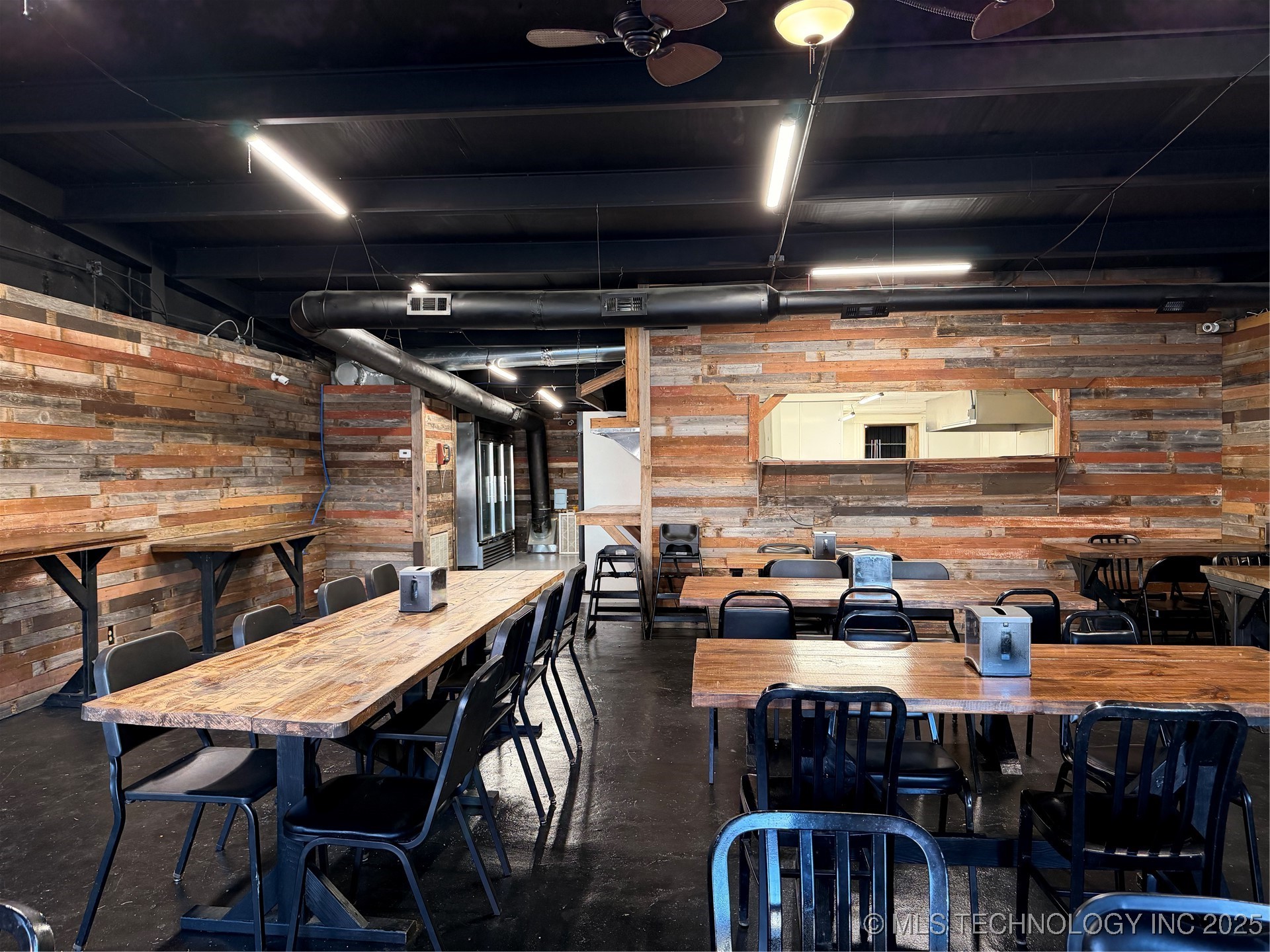 131 Buffalo Property Photo 5