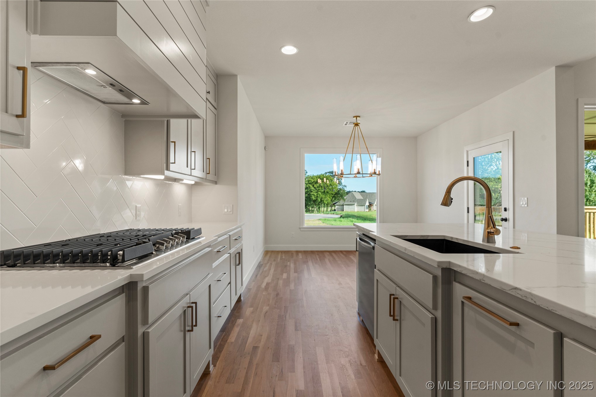 2059 E 129th Place S Property Photo 10