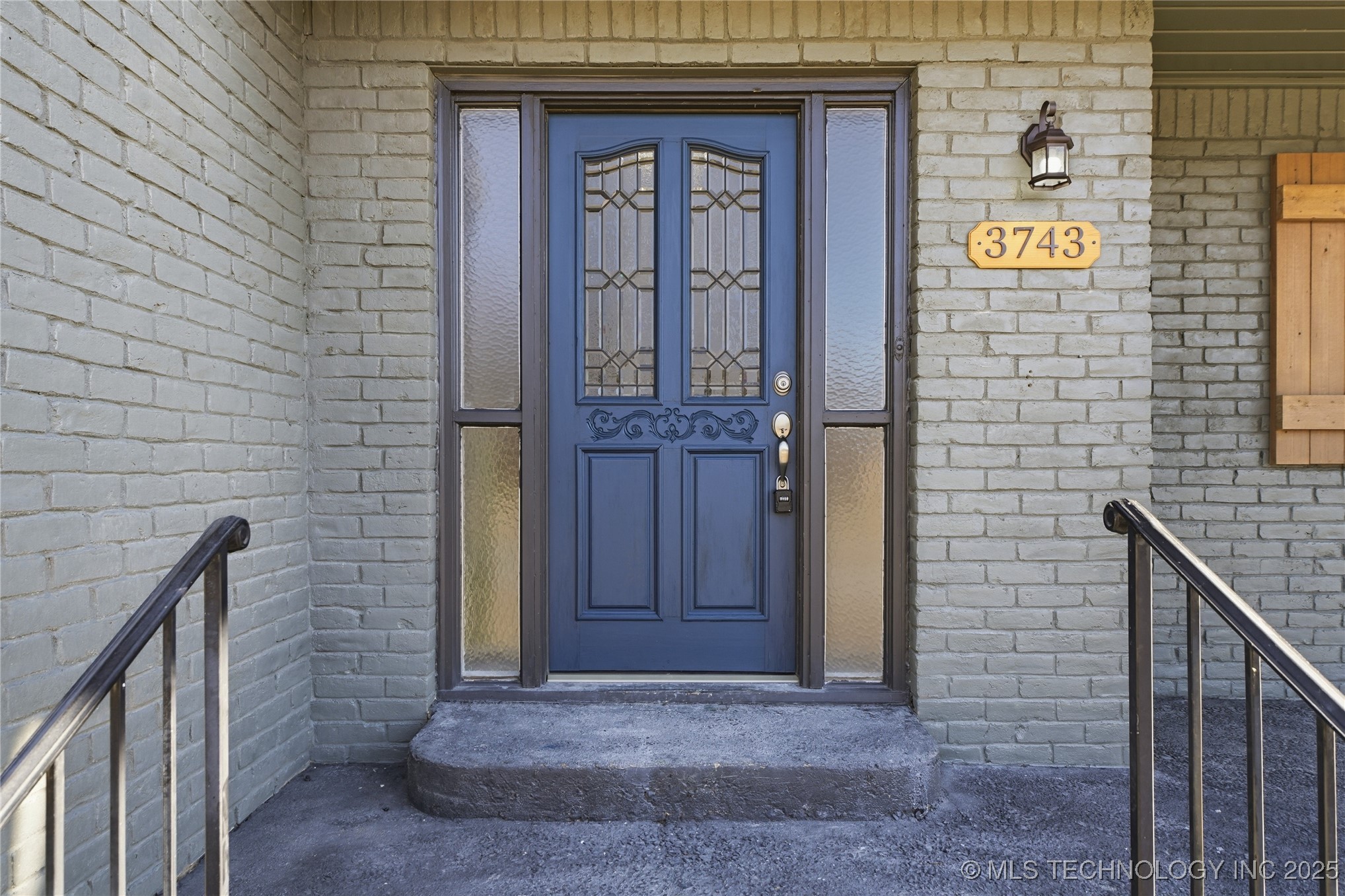 3743 S Braden Place Property Photo 5