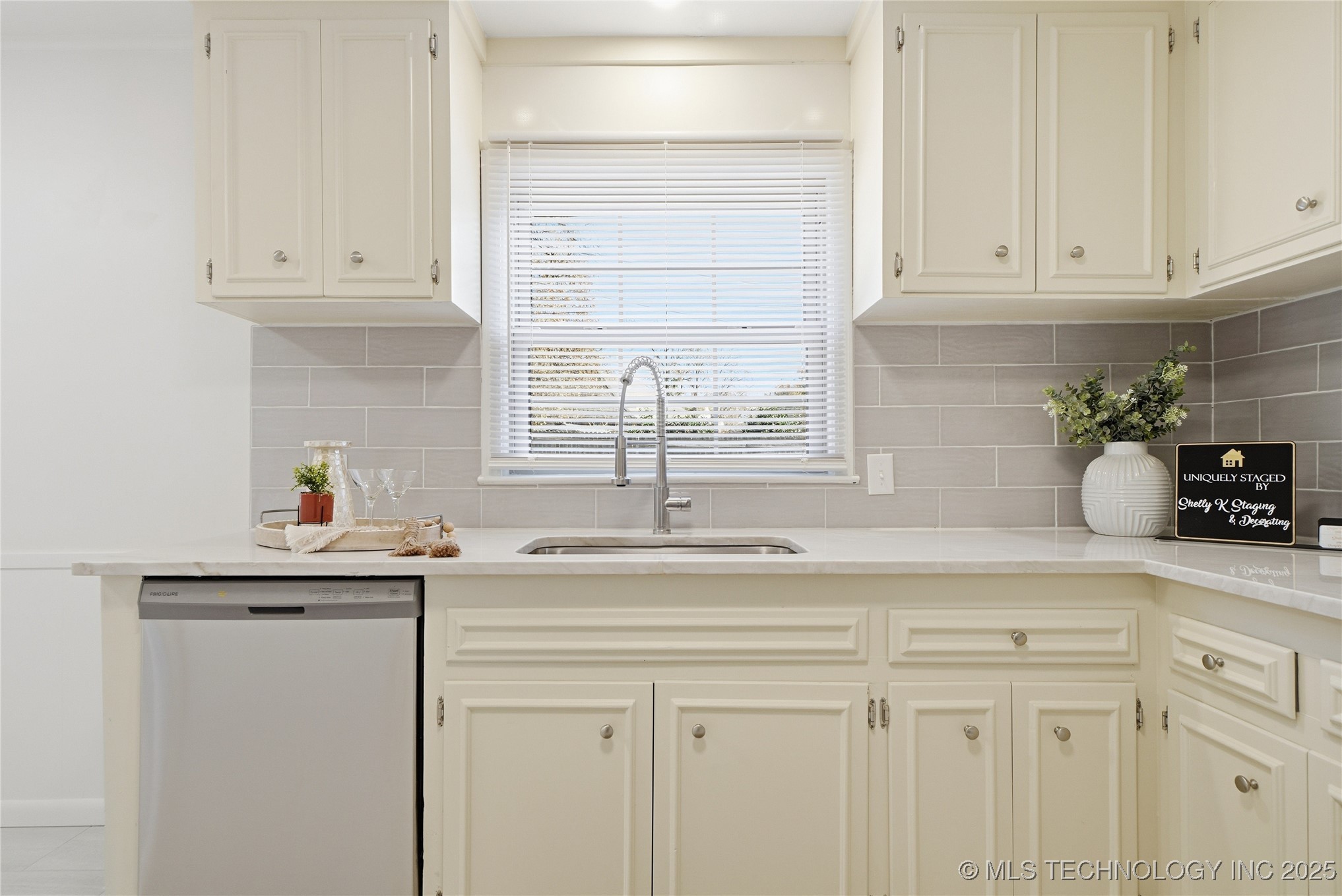 3743 S Braden Place Property Photo 19