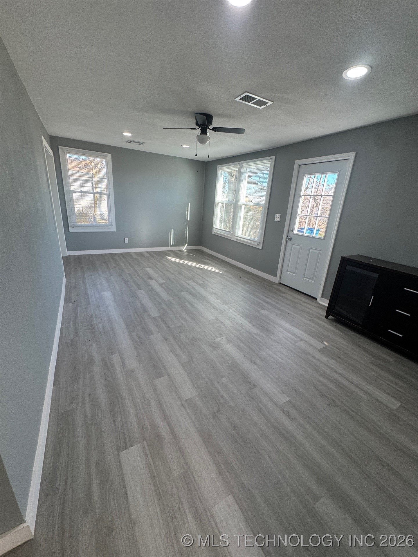 909 N 6th Street Property Photo 4