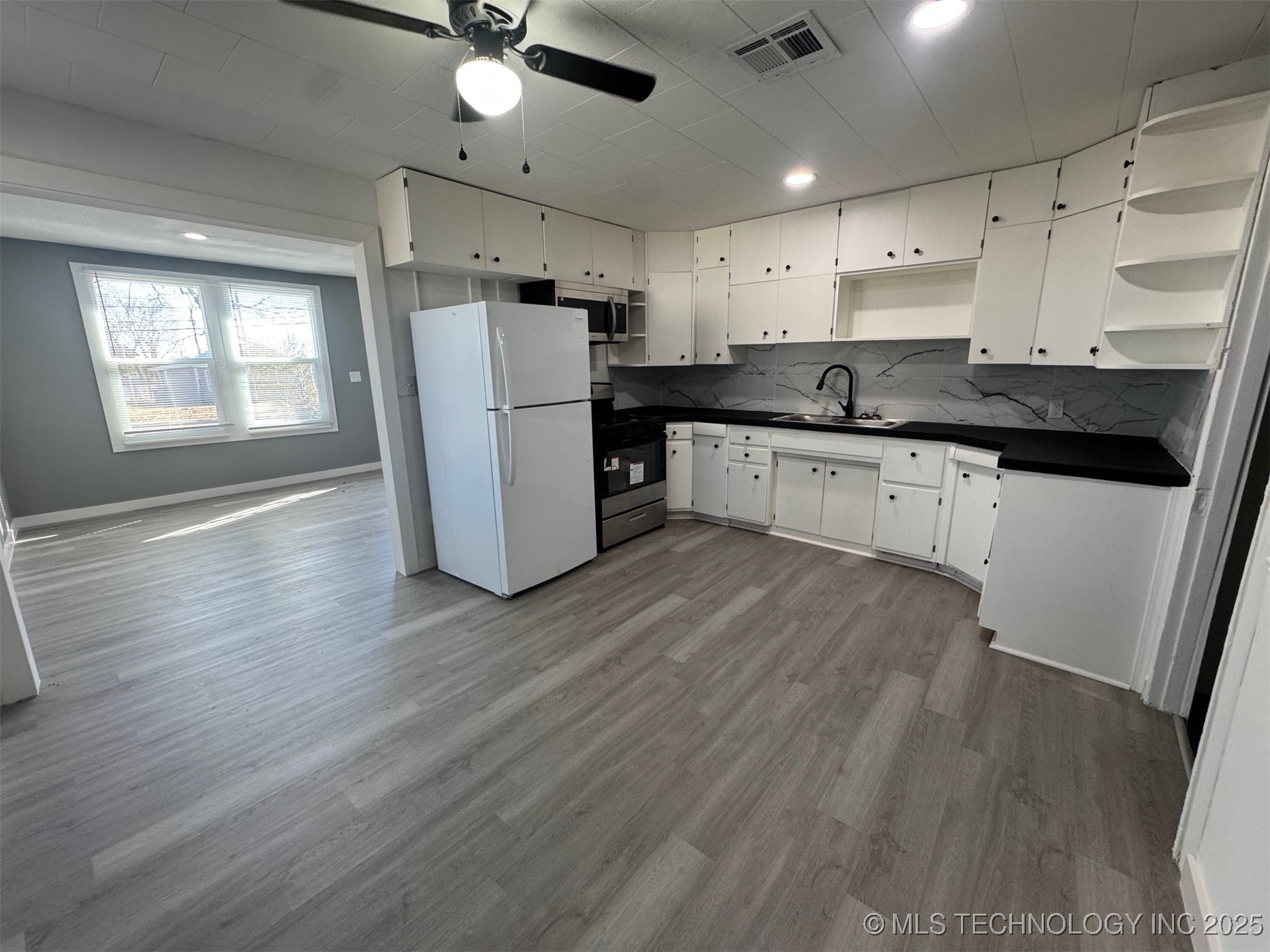 909 N 6th Street Property Photo 7