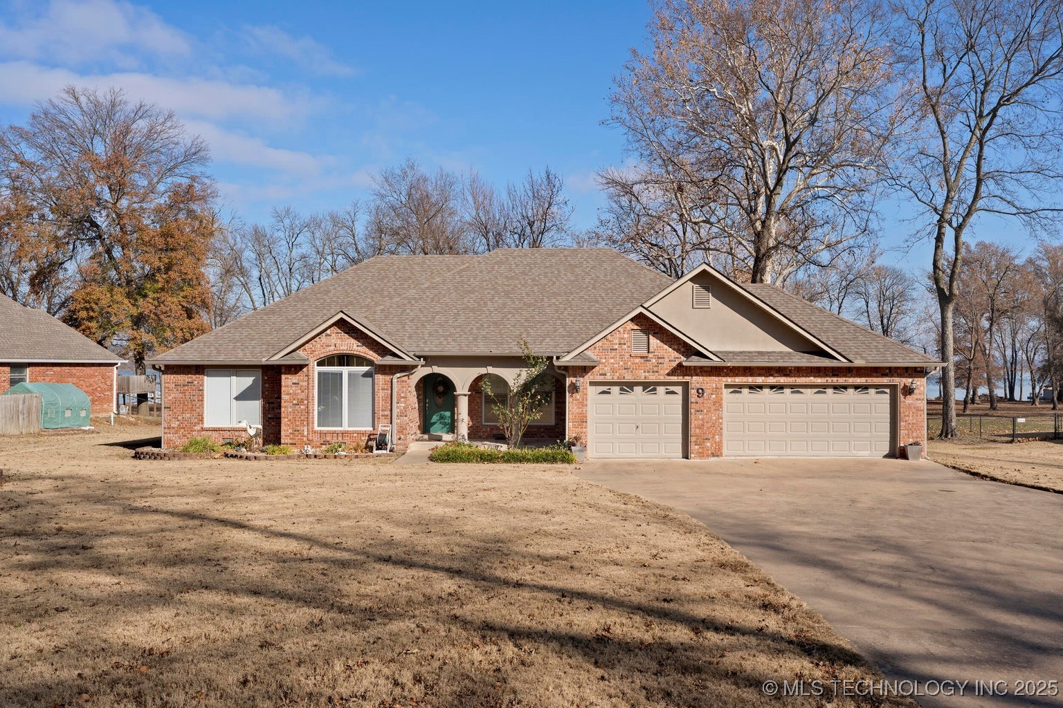 27204 S 125 Highway 9 Property Photo 1