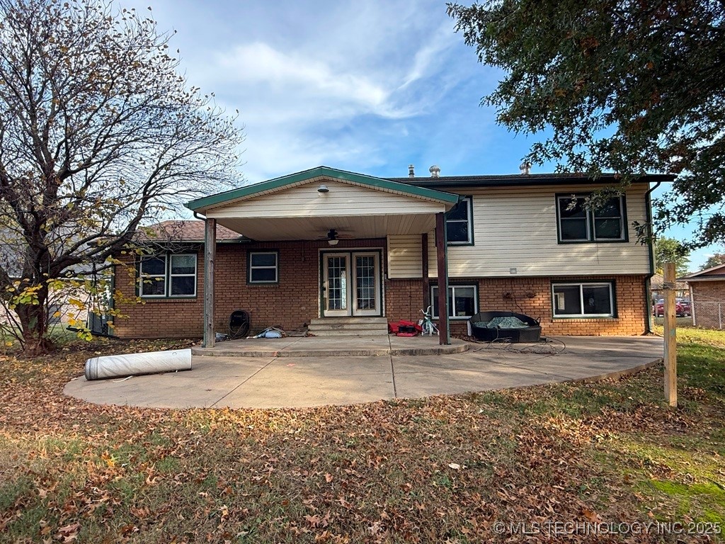 8 Dakota Property Photo 4