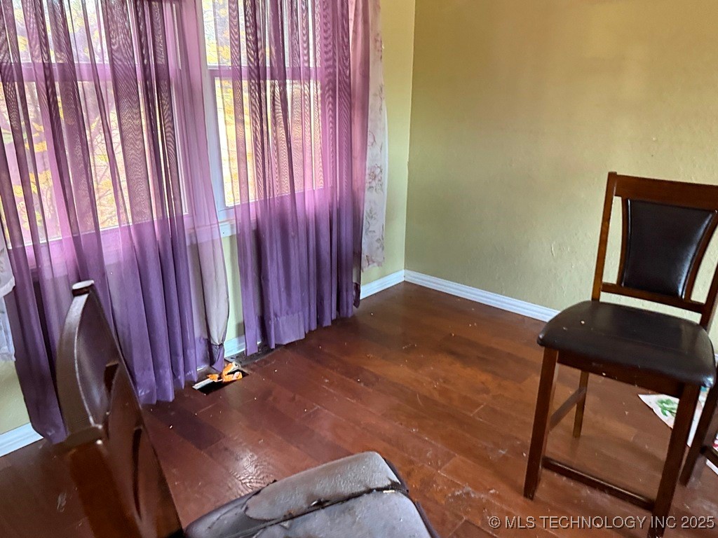 8 Dakota Property Photo 7