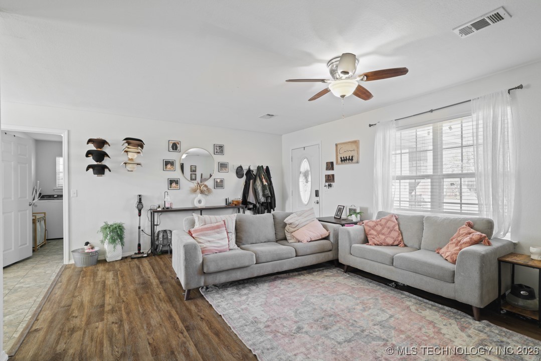 609 W Smiser Road Property Photo 6