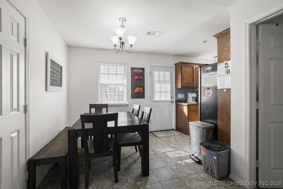 609 W Smiser Road Property Photo 8