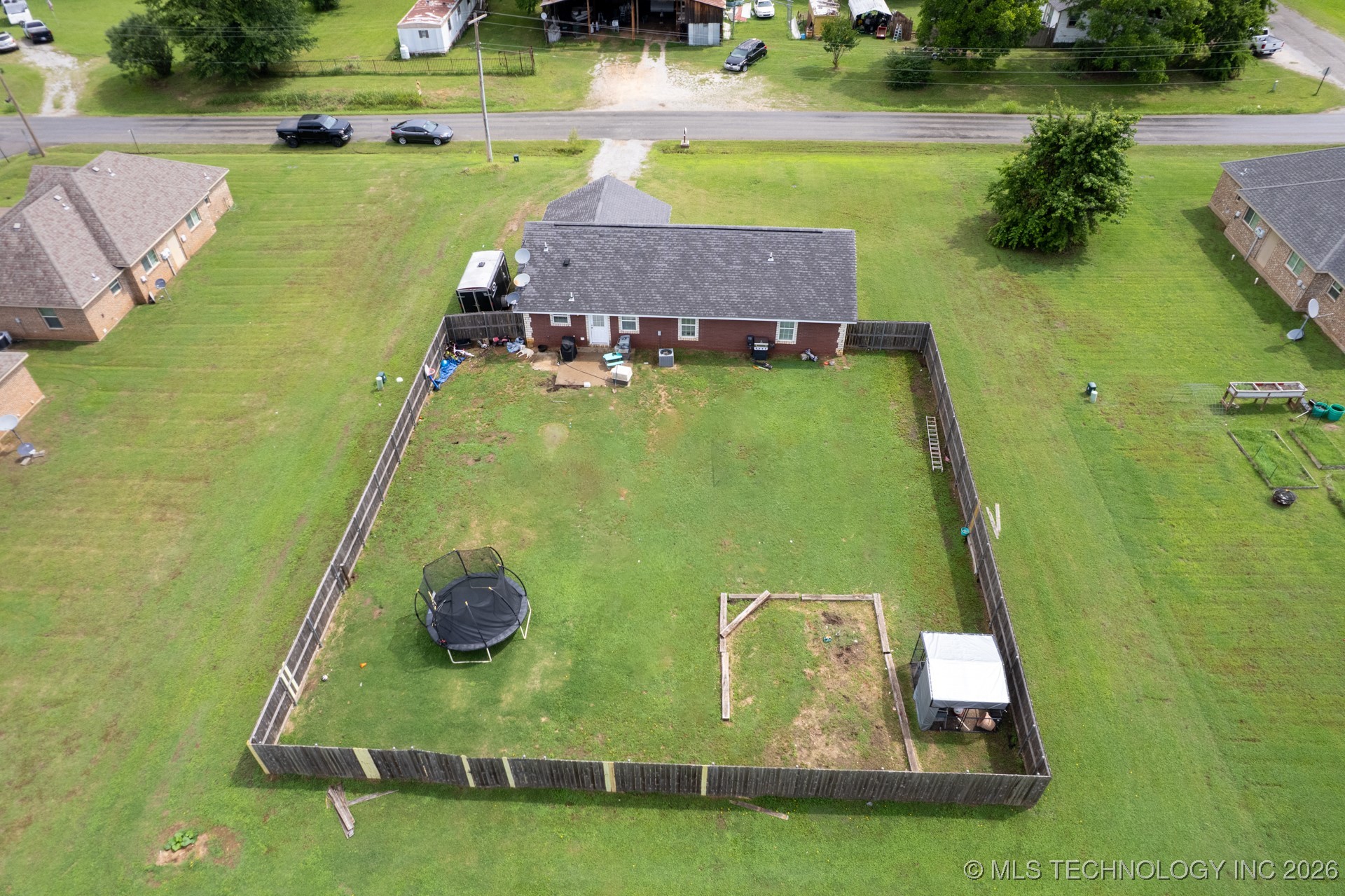 609 W Smiser Road Property Photo 19