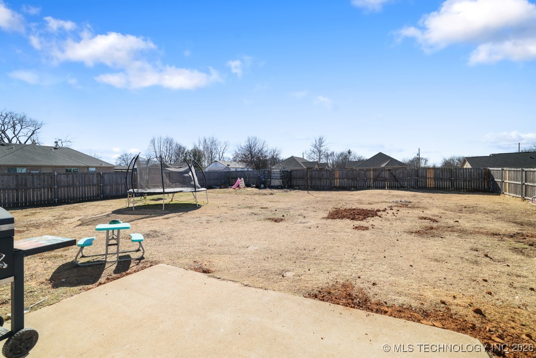 609 W Smiser Road Property Photo 21