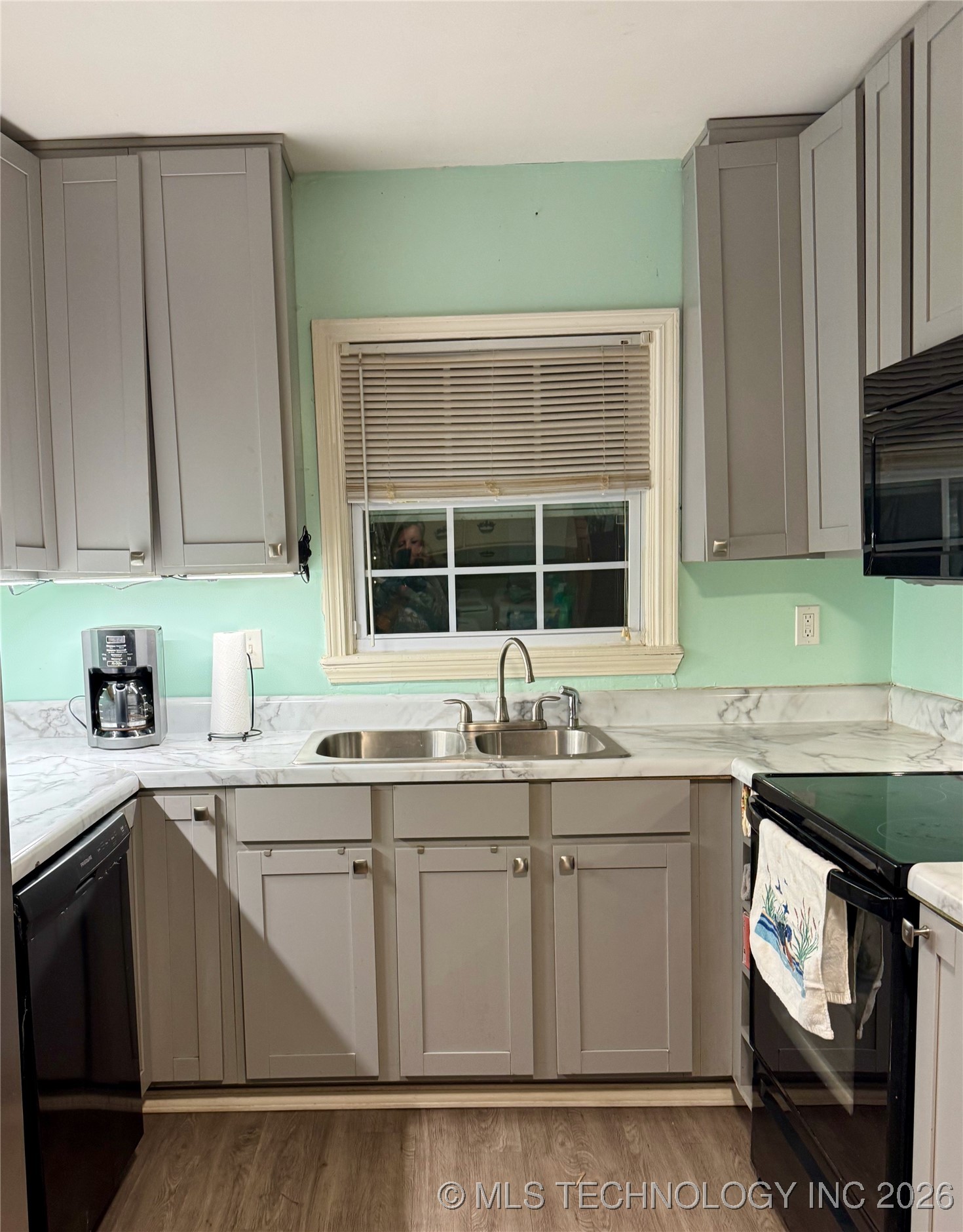 220 S 67th East Avenue Property Photo 8