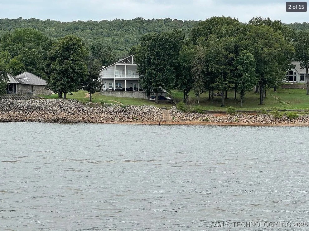 117271 S 4238 Property Photo 2